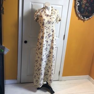 Vintage Early 1970’s Long Dress Flower Print